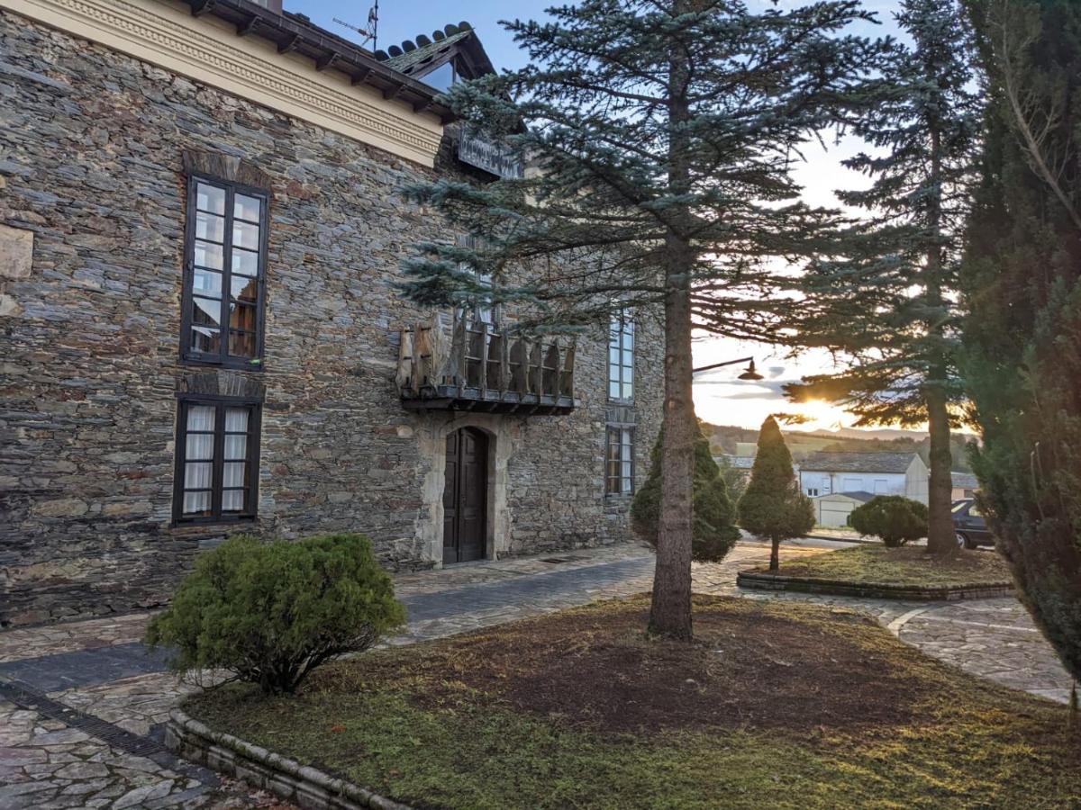 Ahio San Martin, Apartamentos Rurales Casa De La Villa San Martin de Oscos Eksteriør bilde