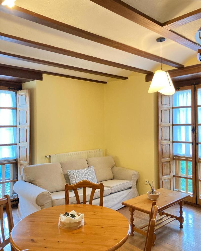 Ahio San Martin, Apartamentos Rurales Casa De La Villa San Martin de Oscos Eksteriør bilde